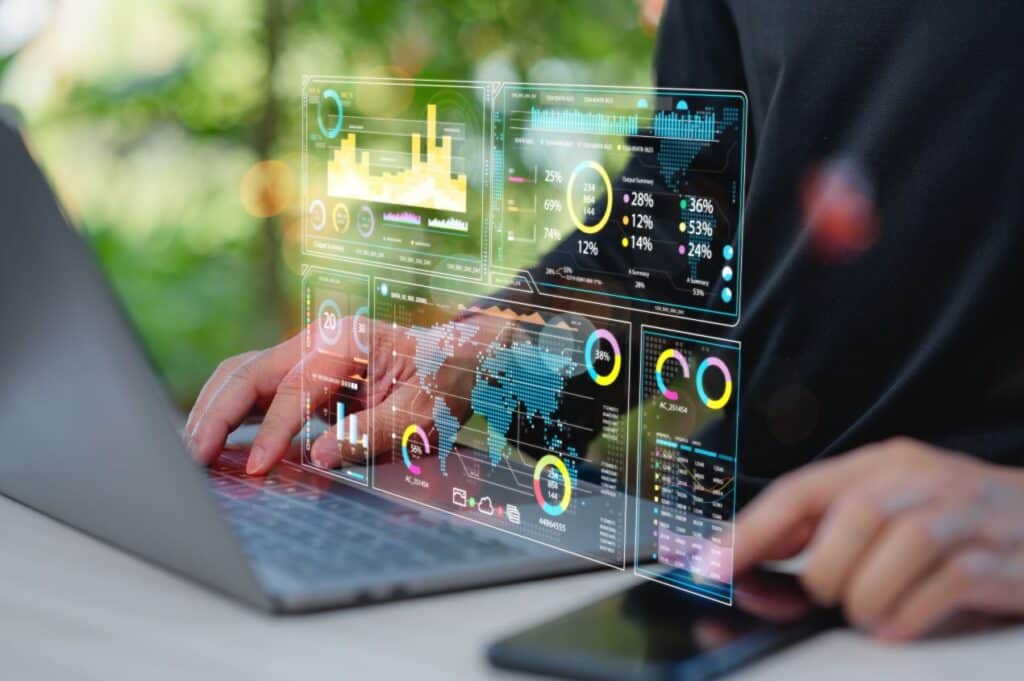 Digitales Dashboard mit Echtzeitdaten und Analysen auf einem Laptop – Betriebsdatenerfassung für moderne Unternehmen.